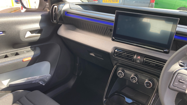 Citroen C3 83kW Plus 44kWh 5dr Auto Electric Hatchback